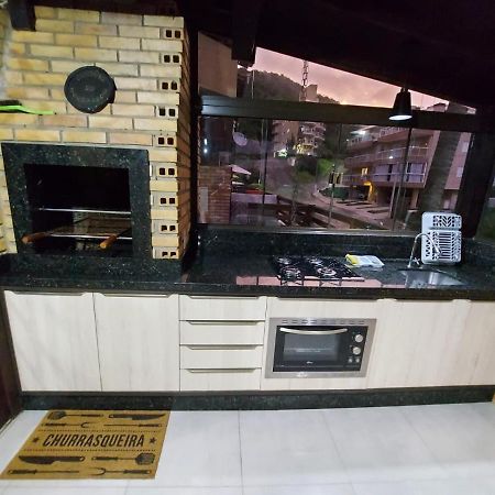 Apartamento 12 - Bombinhas - 200 Metros Da Praia Exterior foto