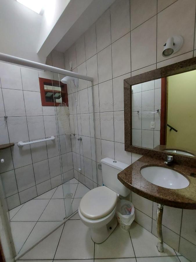 Apartamento 12 - Bombinhas - 200 Metros Da Praia Exterior foto